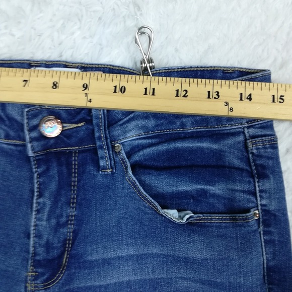 Royalty For Me‎ Womens Jeans Capri Criss Cross Blue Denim Stone Whiskering Mid 8 - Picture 3 of 9
